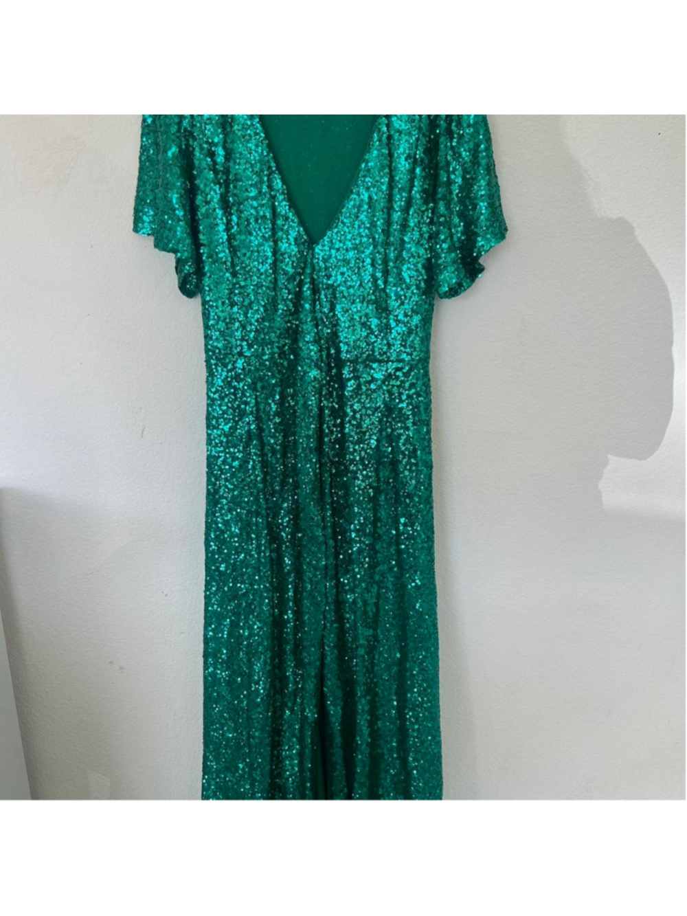 Green sparkly dress


#womensclothing #womensdress #dress #inloom
Beautiful dres